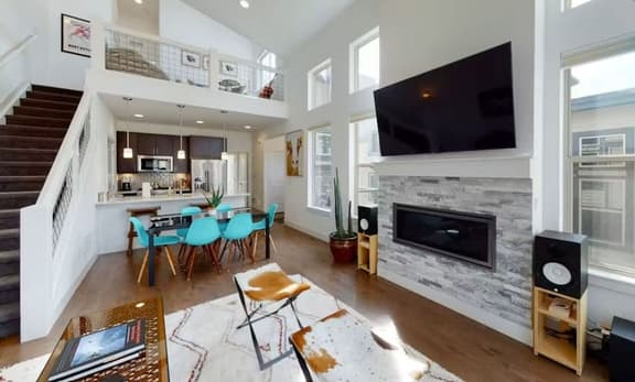Luxury Winter Park Condo| 2 Bed/ 2 Bath - Image 1